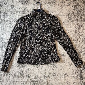 Black and White Patterned Women's Mock Turtleneck Top